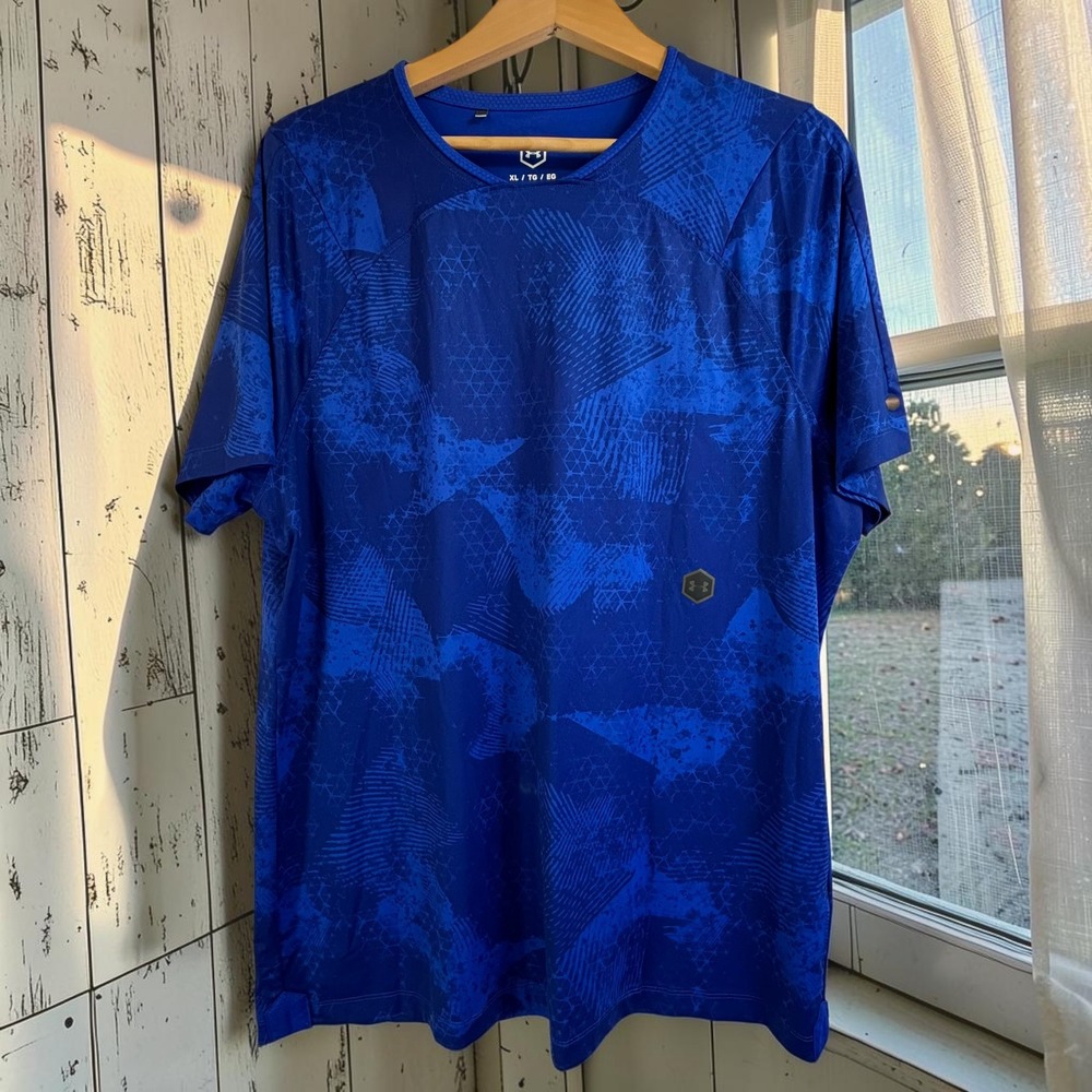 Under Armour Rush Tee XL Blue Polyester Elastane Geometric Camo HeatGear